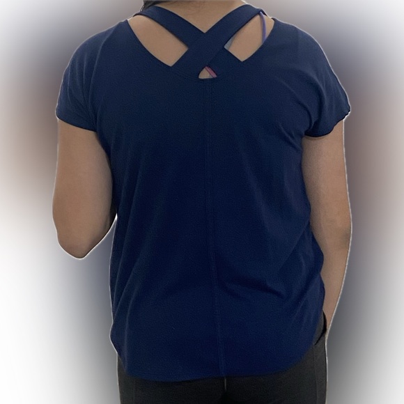A dark blue athletic running top - Picture 3 of 5